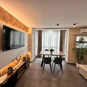 Apartment Playa Carihuela El Carmen, Torremolinos