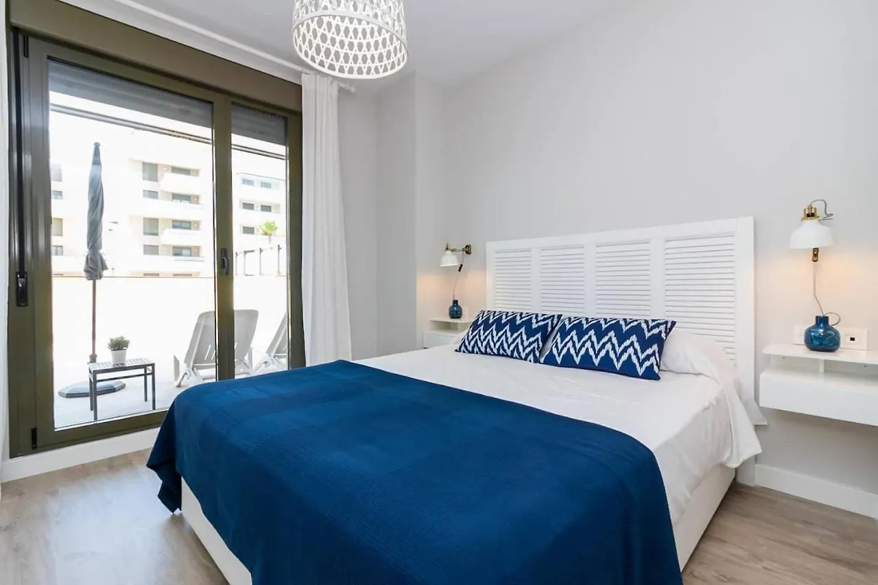Livinmalaga Los Alamos Suites II トレモリノス 0*,
